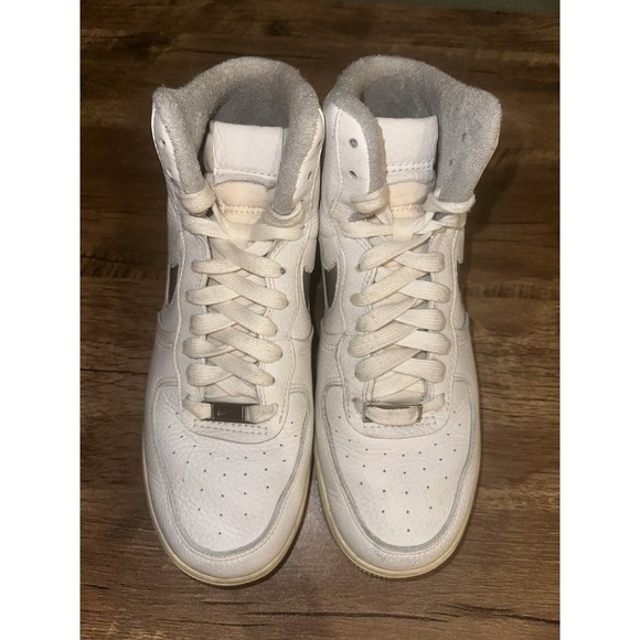 A70 SIZE 8.5 WOMEN'S NIKE AF1 SCULPT SUMMIT WHITE SILVER - Picture 7 of 9
